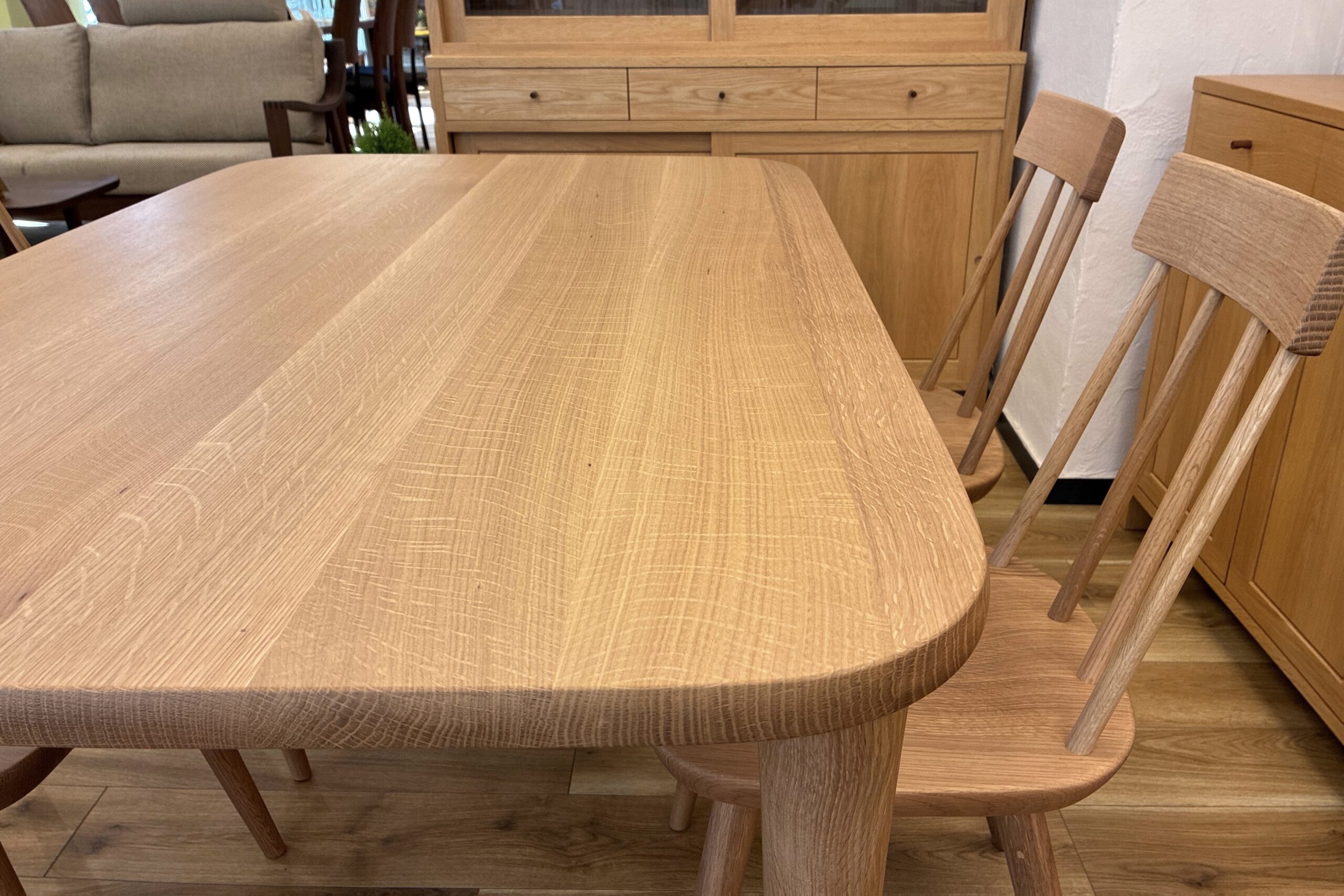 飛騨産業「TUGUMI（ツグミ）」 ダイニング – 木匠舘マイドゥ｜飛騨の