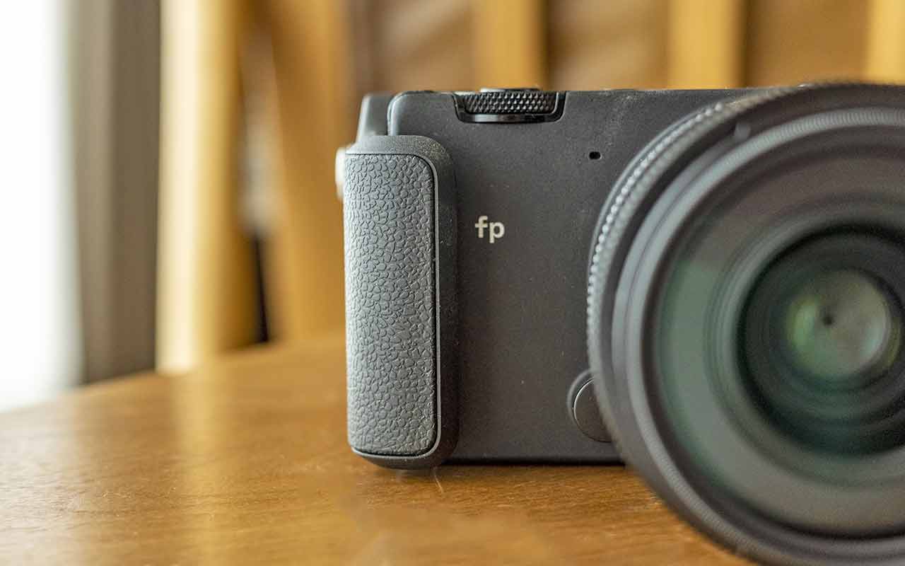 必携】SIGMA fpと一緒に揃えたいお勧めアクセサリー5選。fpユーザーが