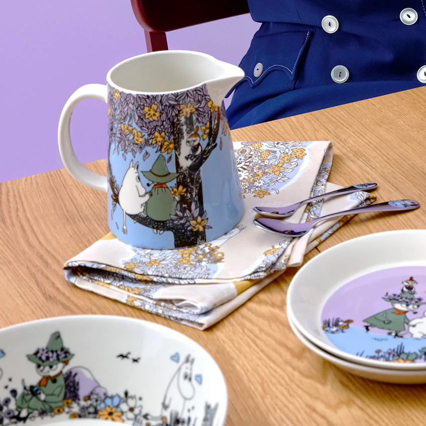 ムーミン クラシック ピッチャー 1.0L フレンズフォーエバー