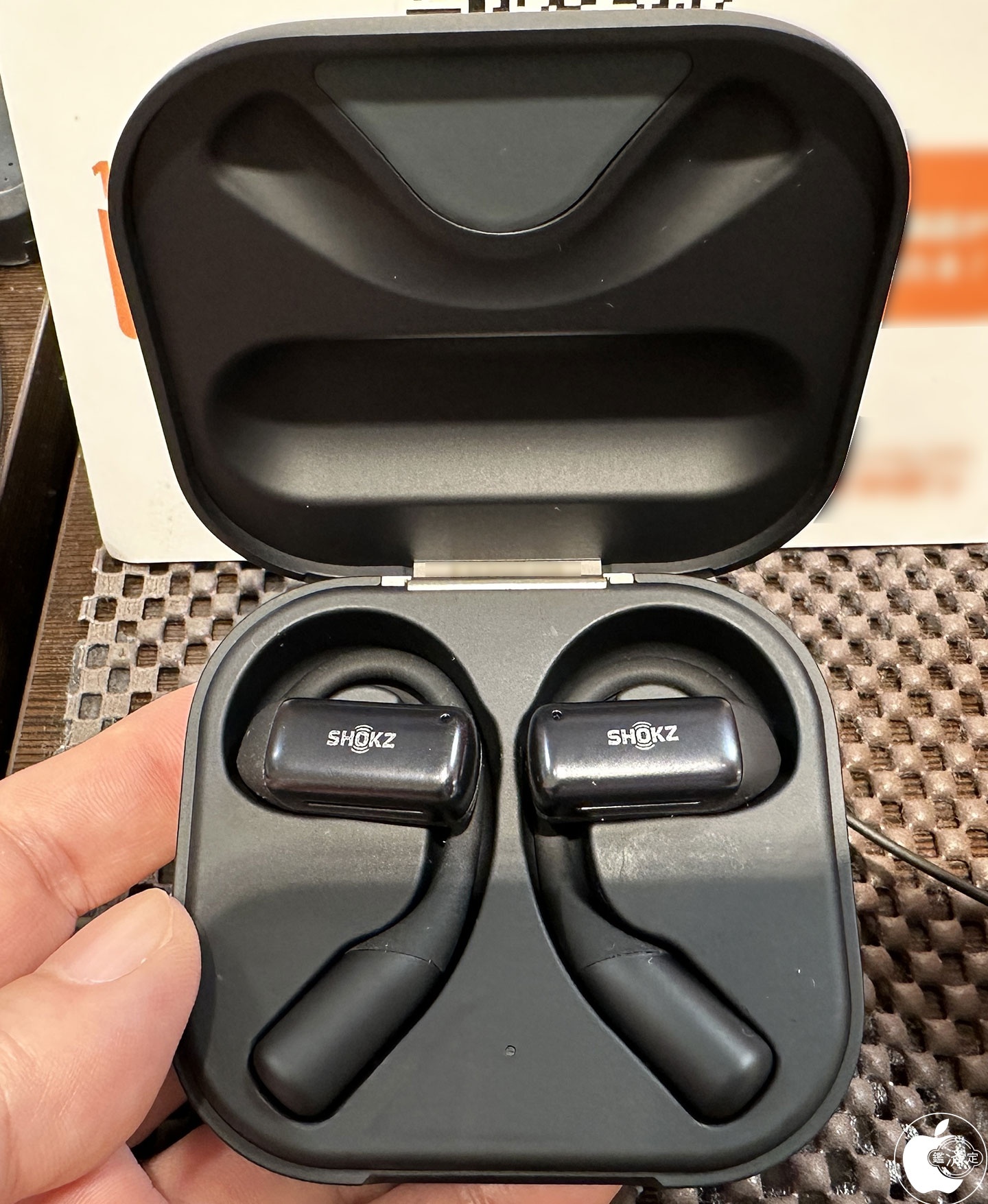 Shokz、耳を塞がない完全ワイヤレスイヤフォン「Shokz OpenDots」を