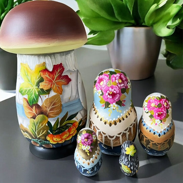 ロシア雑貨店マリンカ / スベトラーナ・ニコラエワ作 キノコ