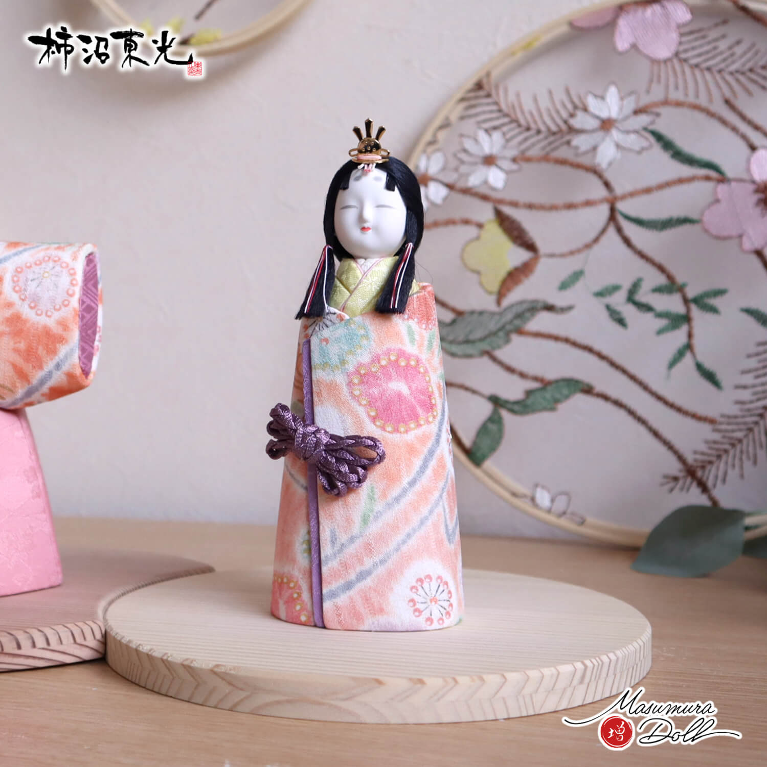 新作 伝統工芸士 柿沼東光作 立雛 「万華鏡」国産杉製月飾台(大) 増村