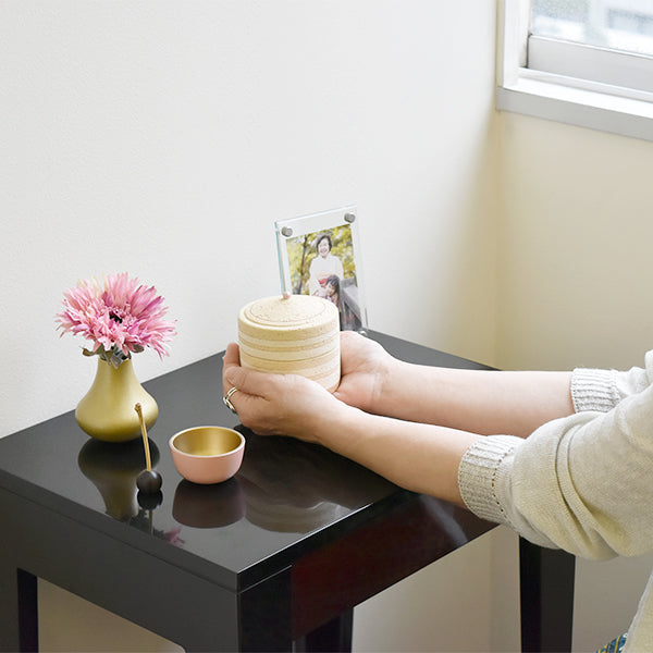 花立|花瓶|虹シリーズ・花HANA|真鍮(金砂)（日本製） – 手元供養の未来創想