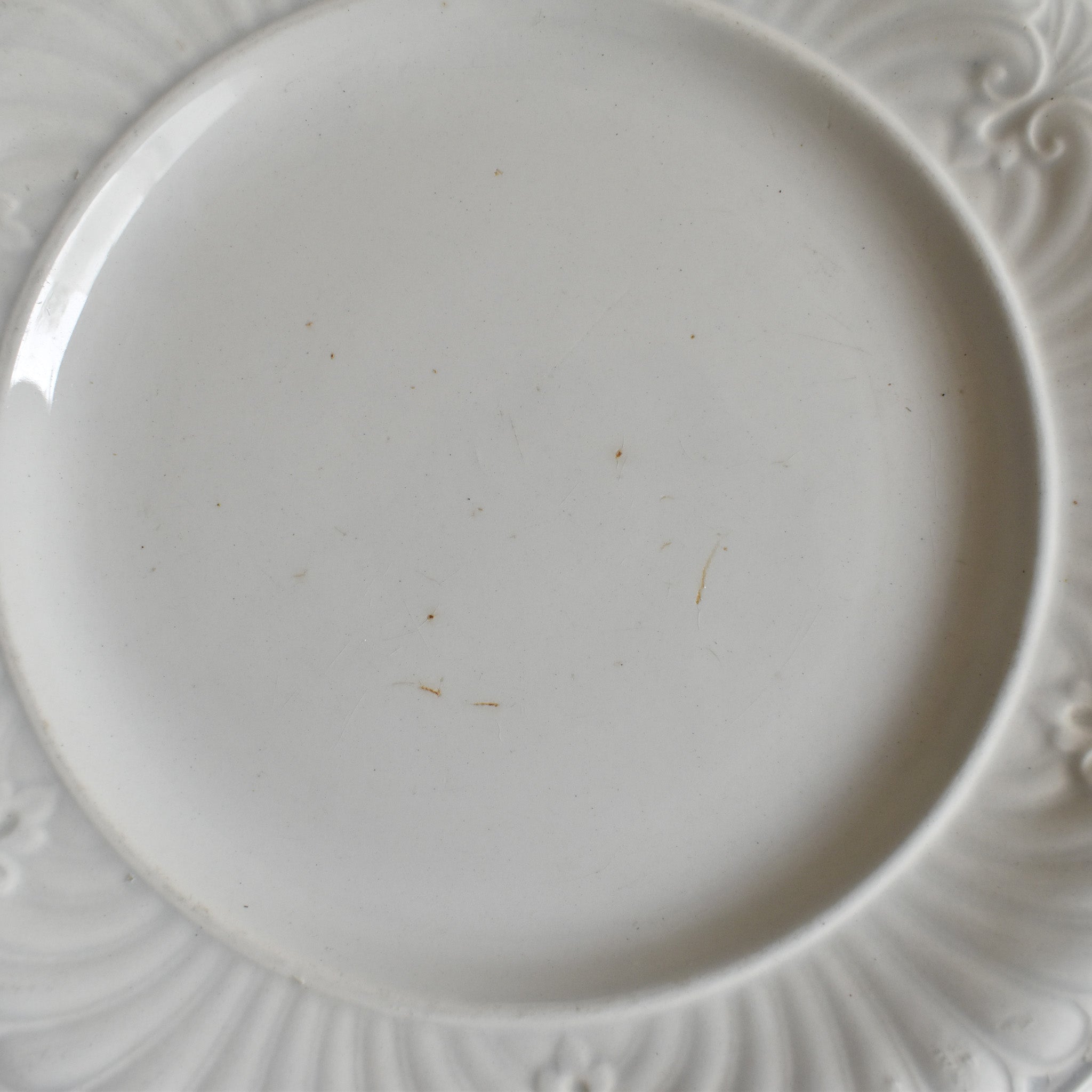 アンティークデザートプレート クレイユ＆モントロー レリーフ C