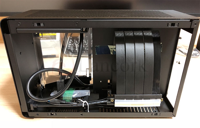 DAN Cases A4-SFX v3 と Core i7 8700 で超小型の自作デスクトップPCを