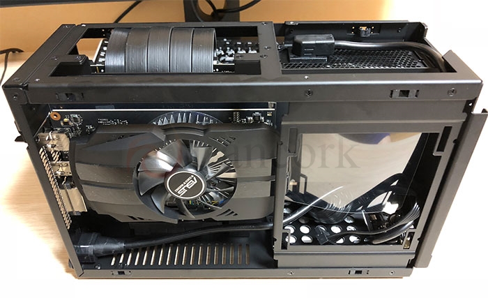 DAN Cases A4-SFX v3 と Core i7 8700 で超小型の自作デスクトップPCを