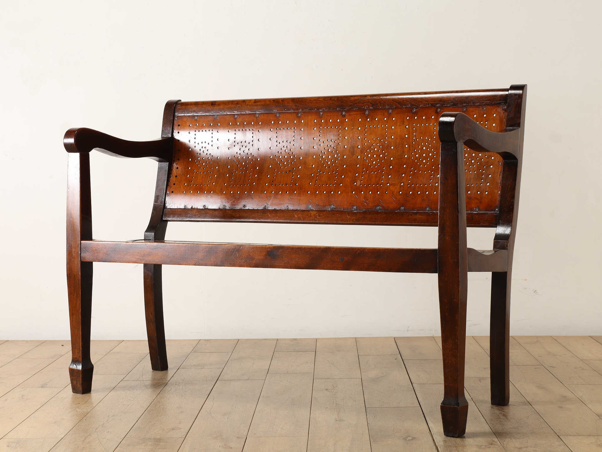 ヴィクトリアンベンチ | ロイズ・アンティークス | ヨーロッパの