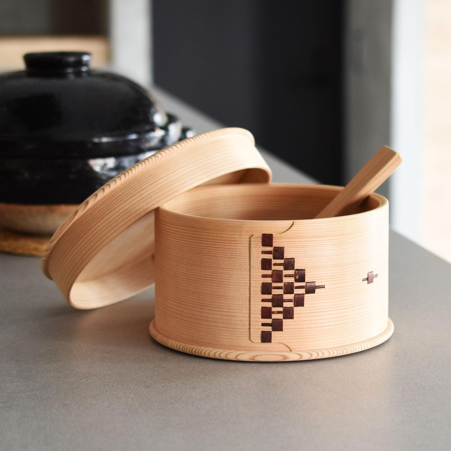 柴田慶信商店（シバタヨシノブショウテン）おひつ 6寸 | LIVING MOTIF