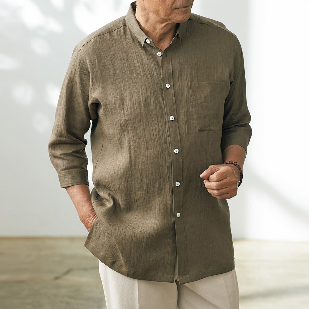 滋賀麻工業 近江ちぢみの草木重ね染め七分袖シャツ | ライトアップ