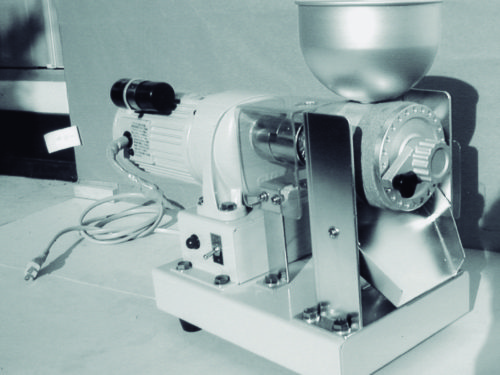 ウインドミル電動型石臼製粉機 – のらナビ | 現代農業資材館