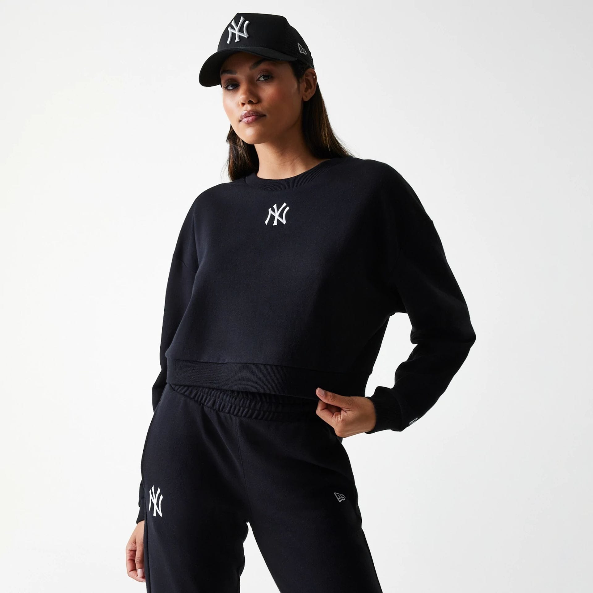 Womens MLB Midi League Essential New York Yankees Black Cropped
