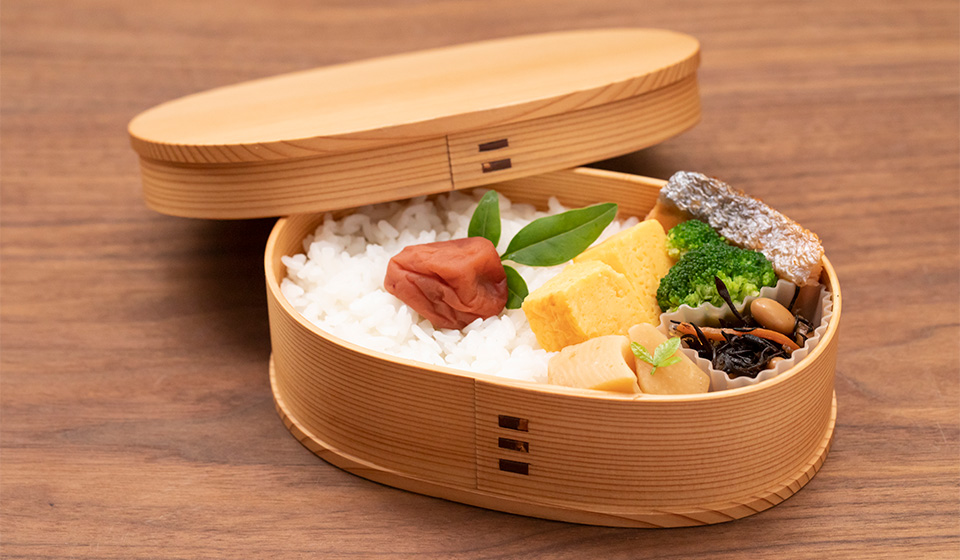 働きながらでもワッパ使えるよ、と言いたいです。大館工芸社の「曲げ