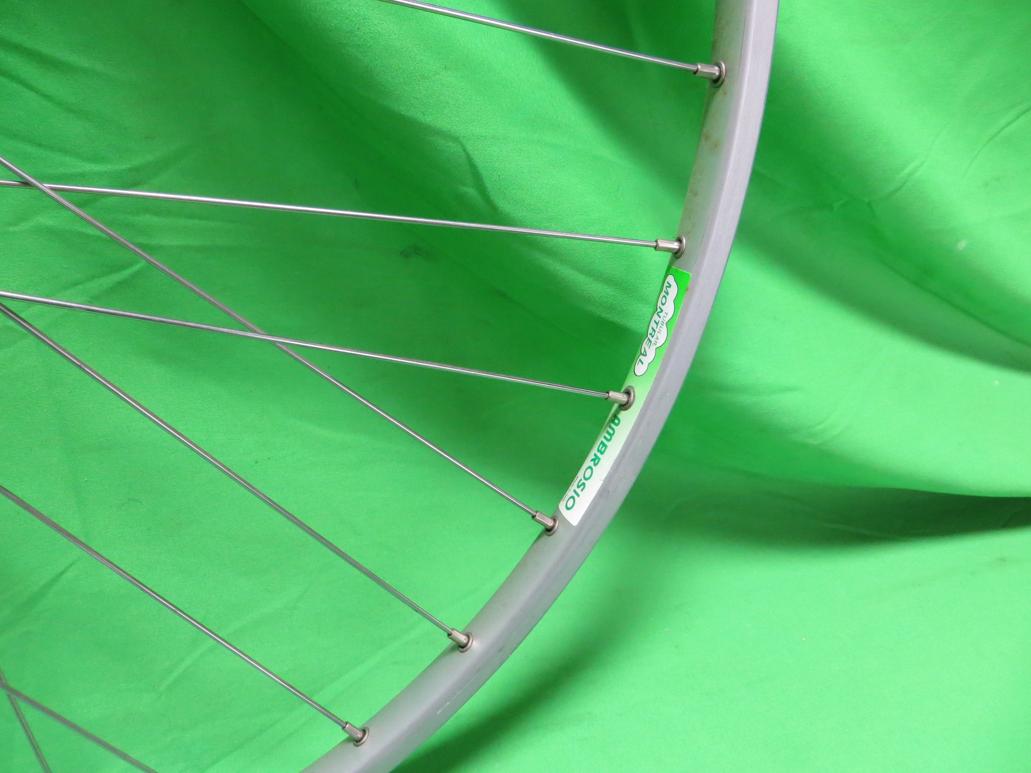 Ambrosio Montreal 700c Tubular Rim, Suntour Superbe Pro NJS 100mm