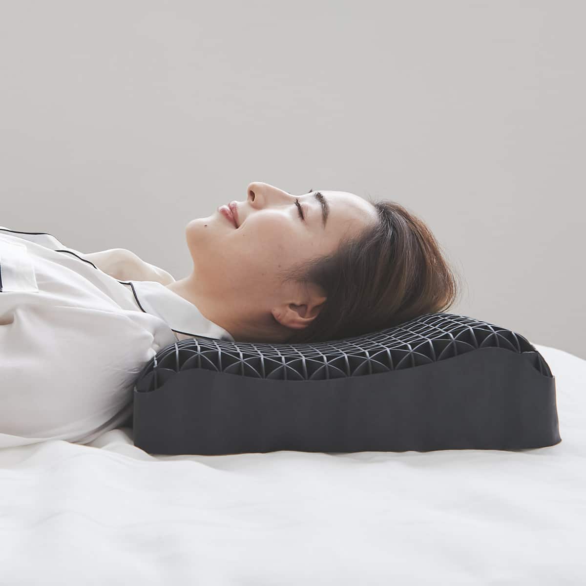 ヒツジのいらない枕 『至極』 専用枕カバー付き 【ご注文後キャンセル