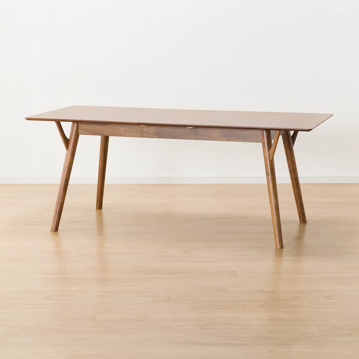 伸長式ダイニングテーブル(フィルン OC2 150 MBR) | ニトリネット