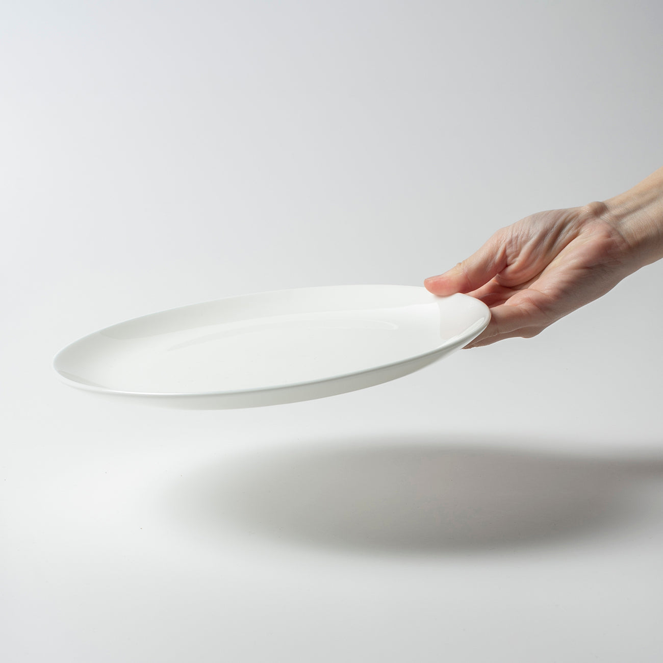 23cmプレート｜柳宗理ボーンチャイナシリーズ｜柳宗理｜白いカフェ食器