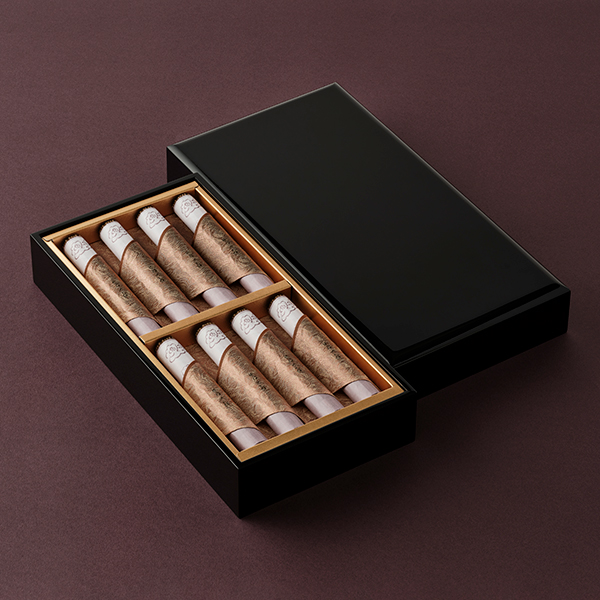 伽羅大観 塗箱短8入 | 贈答用お線香 | 日本香堂公式