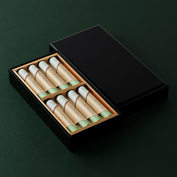 伽羅金剛 塗箱短8入 | 贈答用お線香 | 日本香堂公式