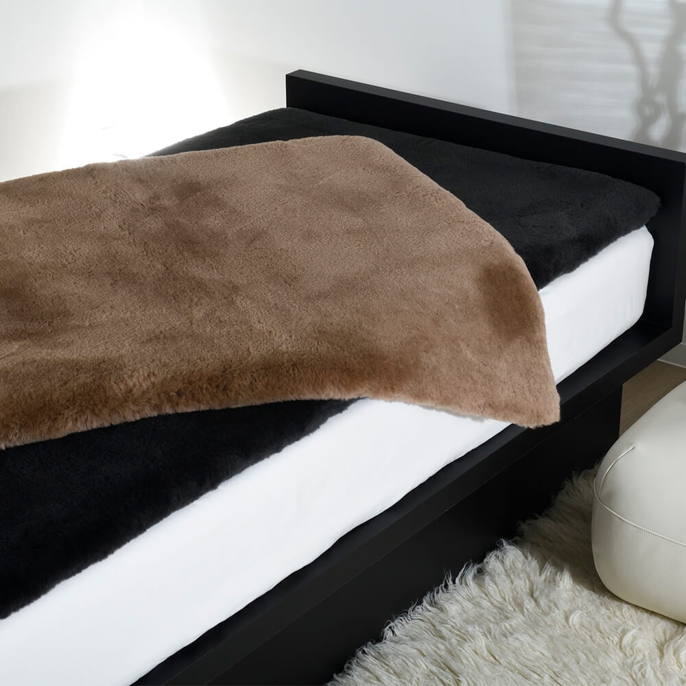 ムートンシーツ/ルナ《MATERIONE/マテリオーネ》 – 西川ストア公式本店