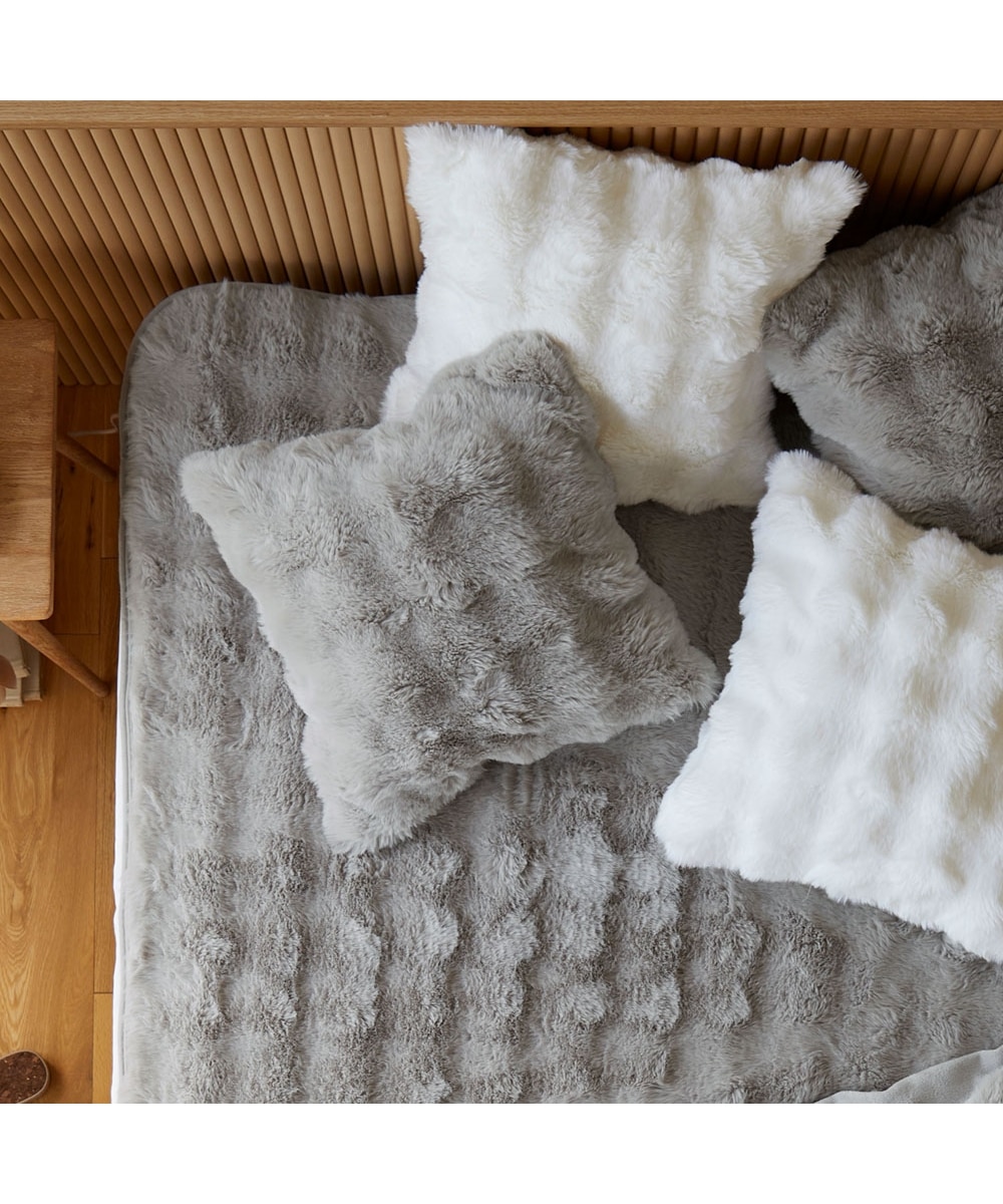 モコモコクッションカバー ラビットファー調(furry doudou./ファーリー