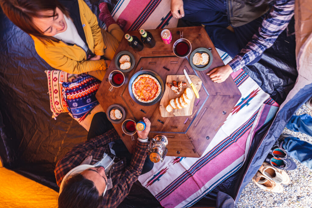 変幻自在なスタイルで使い方はアナタ次第！ アウトドアシーンで大活躍