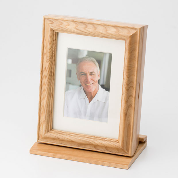 ミニ骨壷 メモリアルフォトスタンド ウッド ボックスフレーム