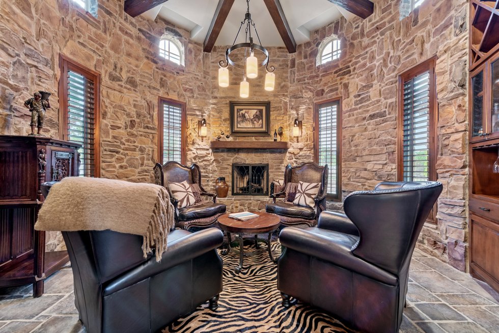Living In Luxury: 1708 Live Oak Lane - Southlake Style