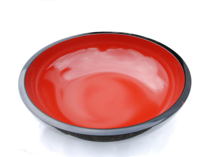 そば打ちの主役道具「こね鉢」を極める | 出雲そば 本田屋