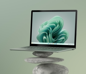 Surface Laptop 5 15インチ ブラック [Windows 11 Home/Core i7/メモリ