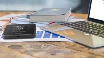 Pocket WiFi® 809SH | モバイルデータ通信 | 製品 | モバイル | 法人