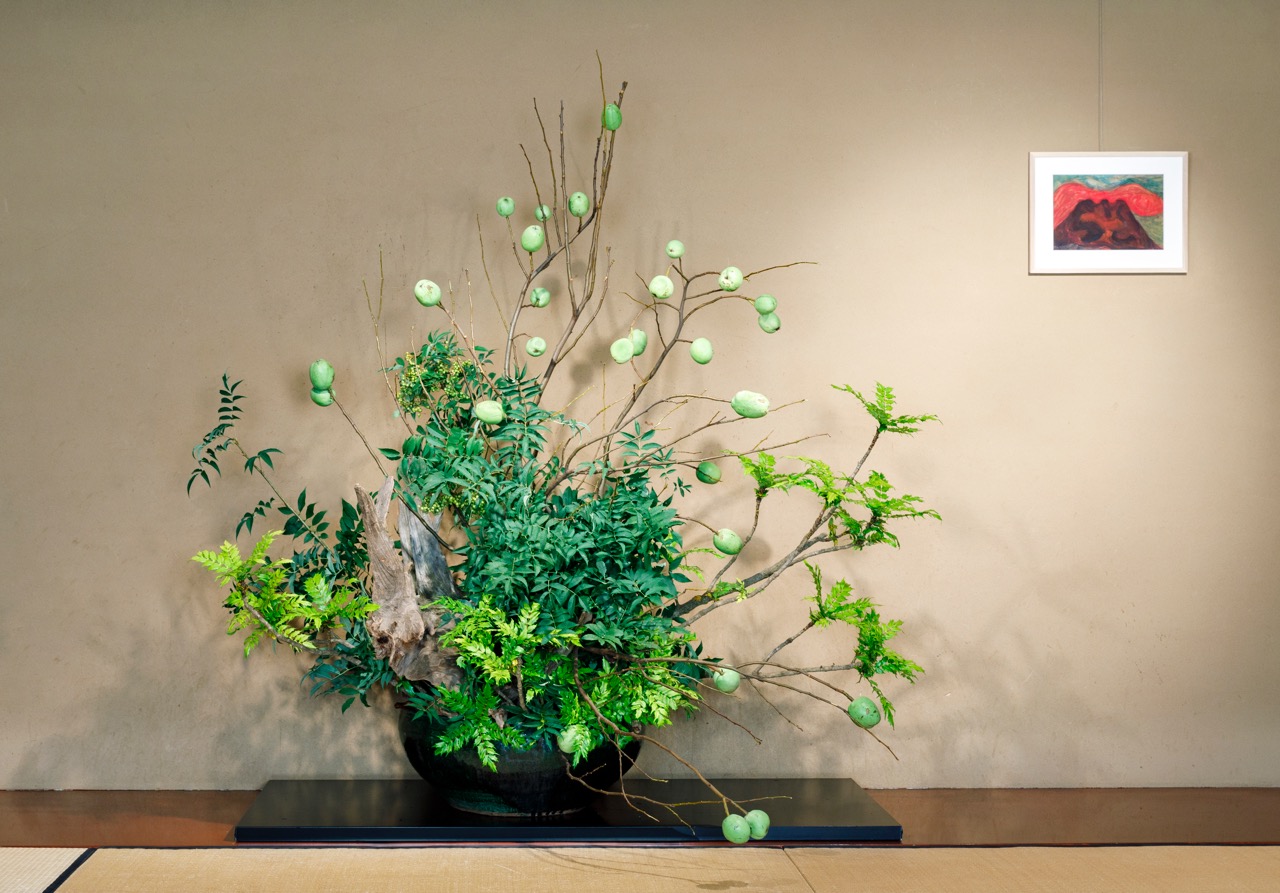 草月会館 今週の日本間（作家：榎本紅萩） | いけばな草月流