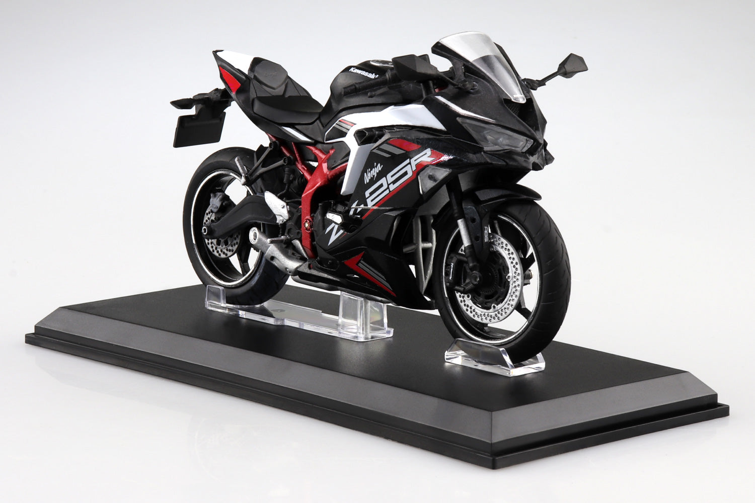 1/12 KAWASAKI Ninja ZX-25R メタリックスパークブラック×パール