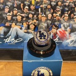 激レア✨️球場配布限定のドジャース×大谷選手 レプリカリング予約受付