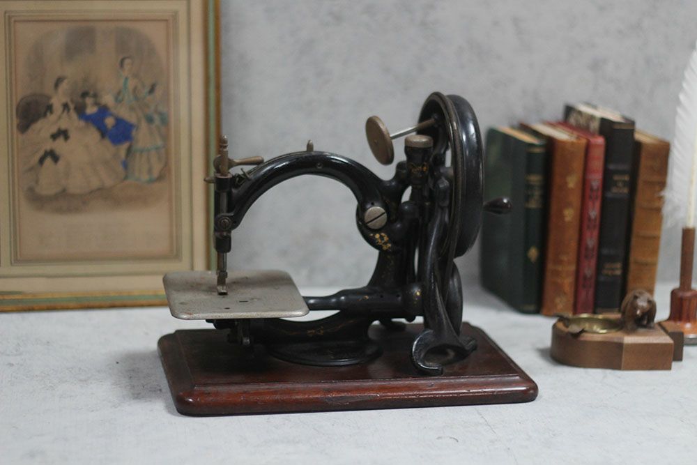 アンティークミシン Willcox and Gibbs ソーイングマシーン | 雑貨と