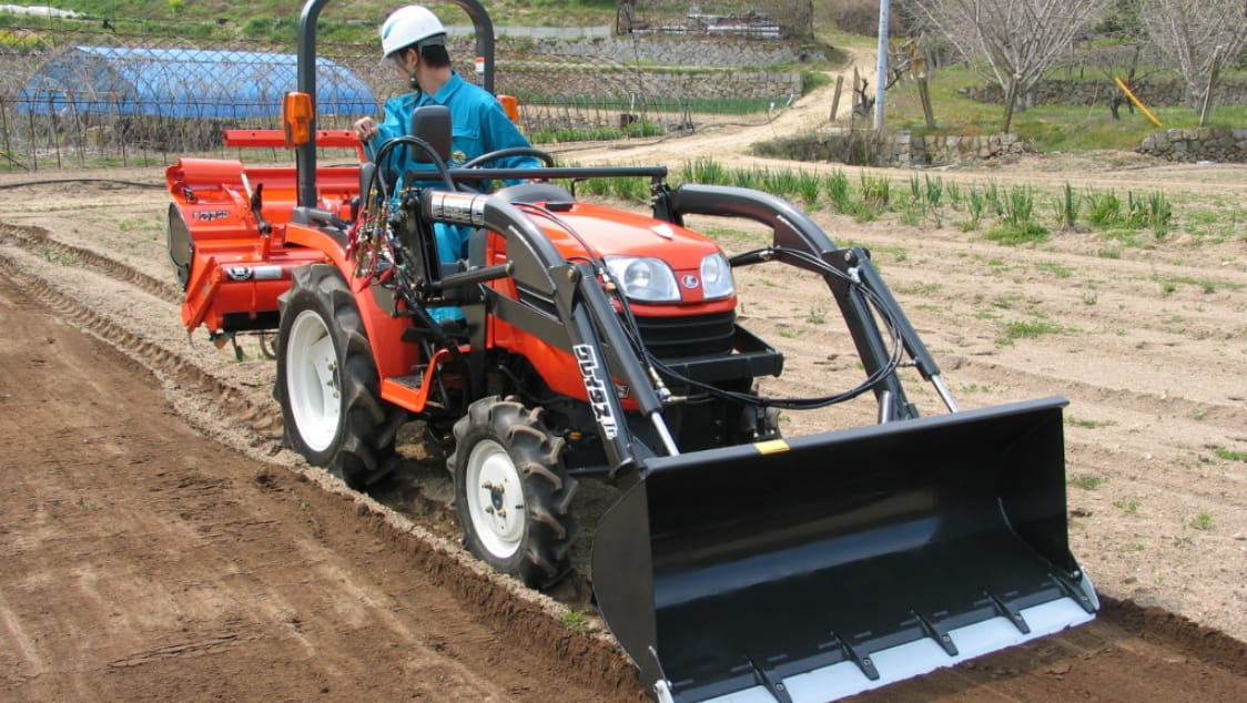 フロントローダ | 三陽機器株式会社 フロントローダ、草刈機 技術と