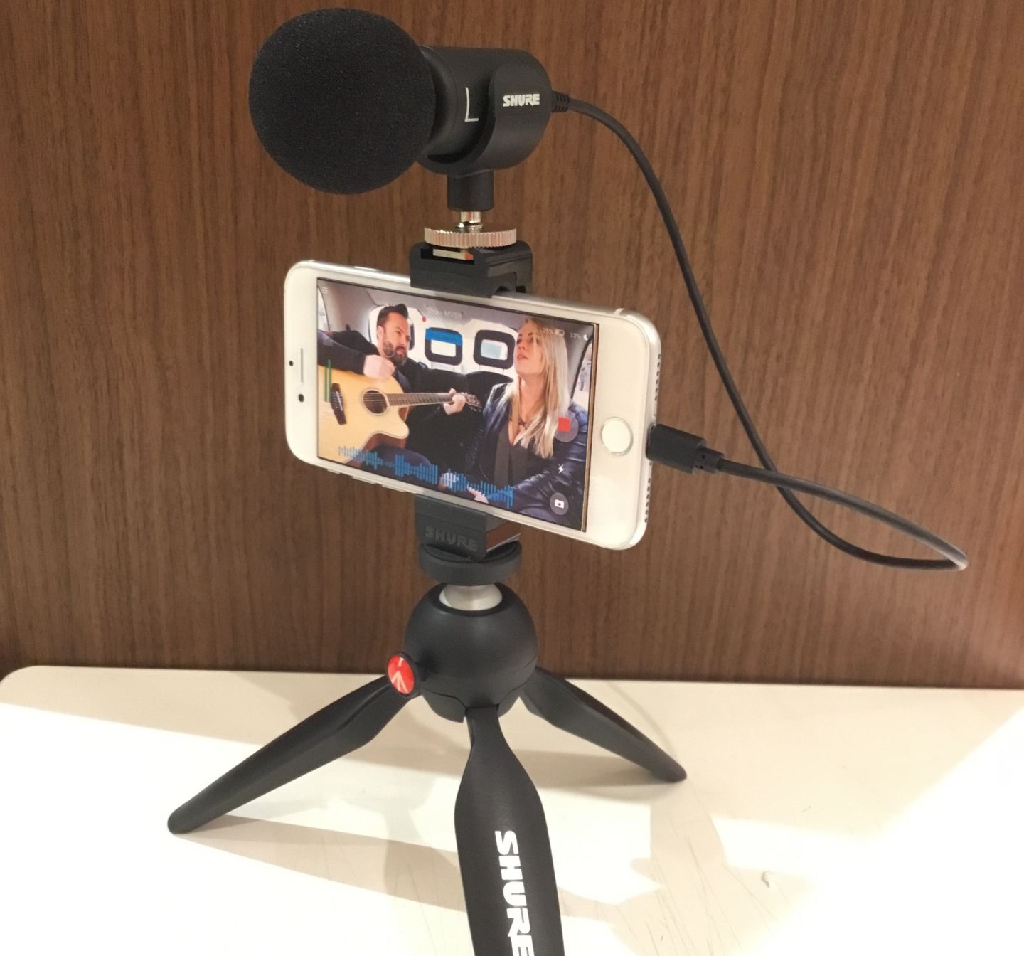 録音・録画・編集全てが出来るオールインワン・キットSHURE / MV88+