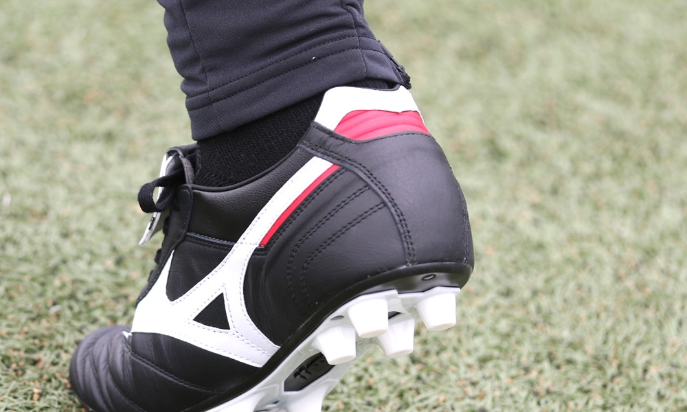 ミズノ MORELIA Ⅱ JAPAN(モレリア Ⅱ ジャパン)｜KAMO'S STAFF REVIEW