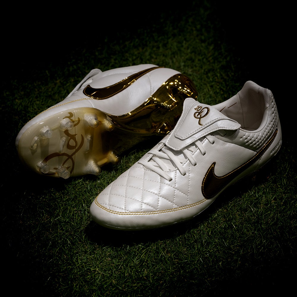 NIKE TIEMPO × RONALDINHO| NIKE（ナイキ） | サッカーショップKAMO