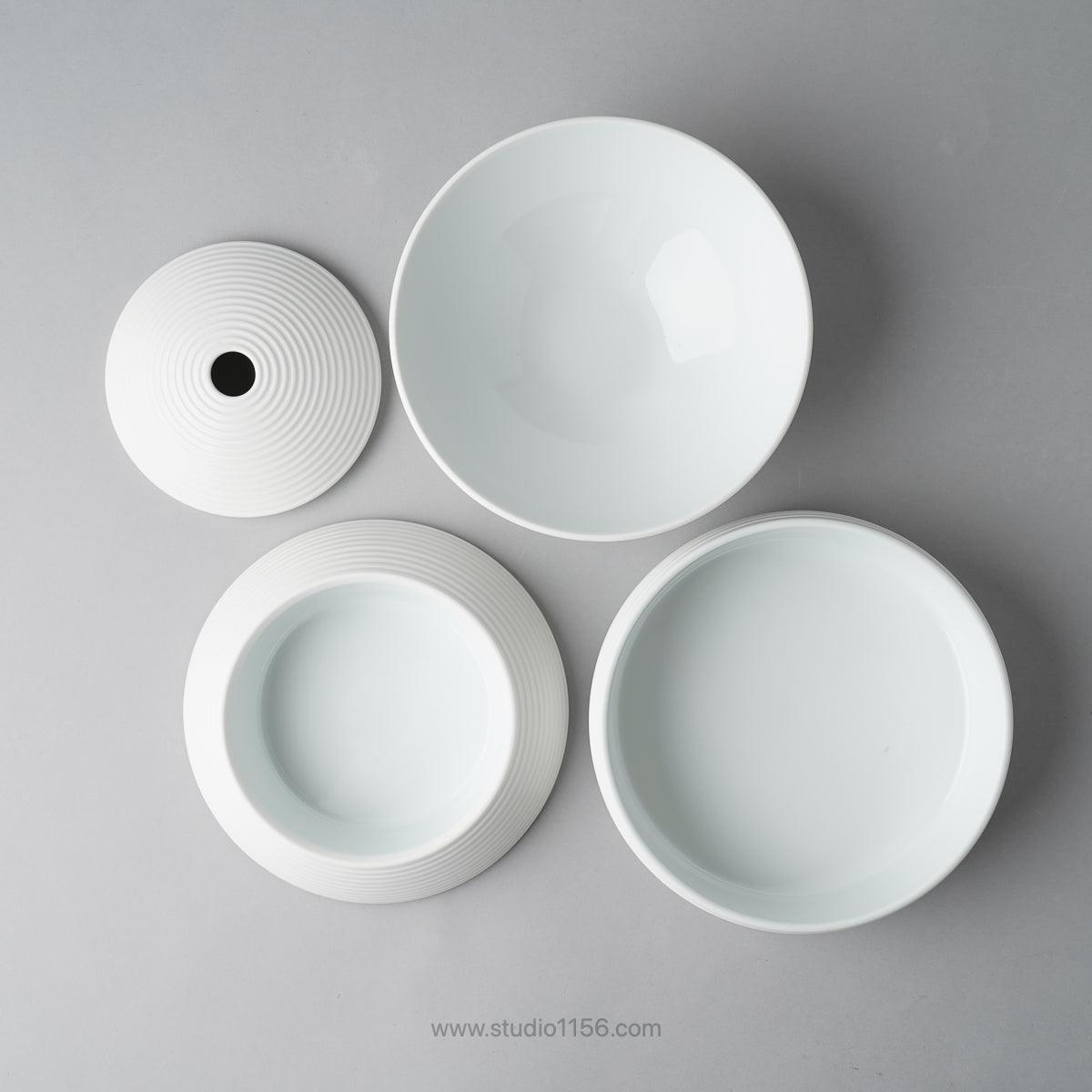 有田焼 珠型三段重 お重箱 16cm 李荘窯の通販｜Studio1156 – 【公式