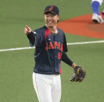 ロッテ西川史礁 朗希以来の定番ラインナップ 17日にレプリカユニホーム