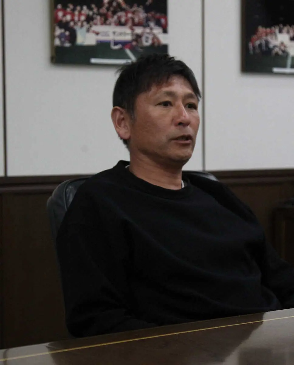 鹿島・中田浩二FD 鬼木監督の続投を明言「変える必要ないでしょ