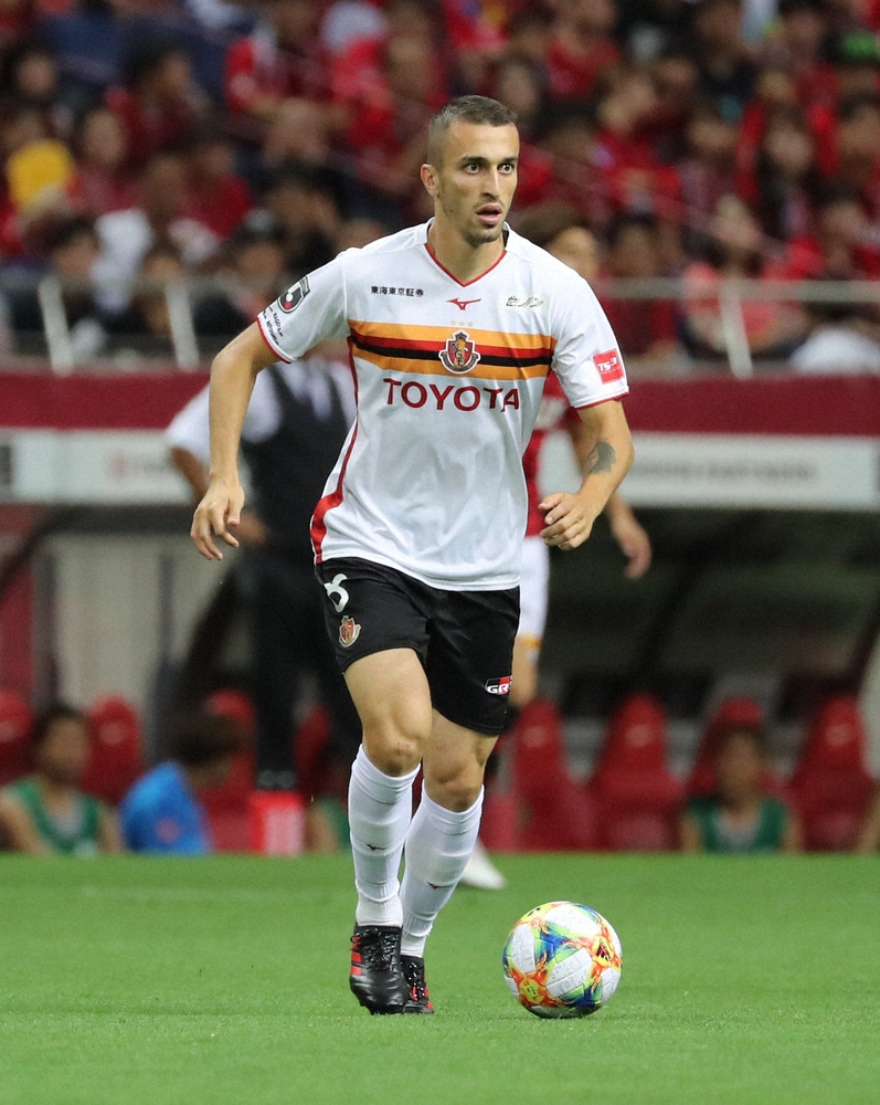 川崎F 名古屋MFシミッチを完全移籍で獲得 「モチベーションが高まっ