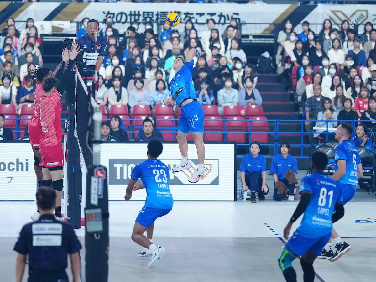 バレーSVリーグ開幕戦 高橋藍VS西田有志のエース対決を制したのは西田