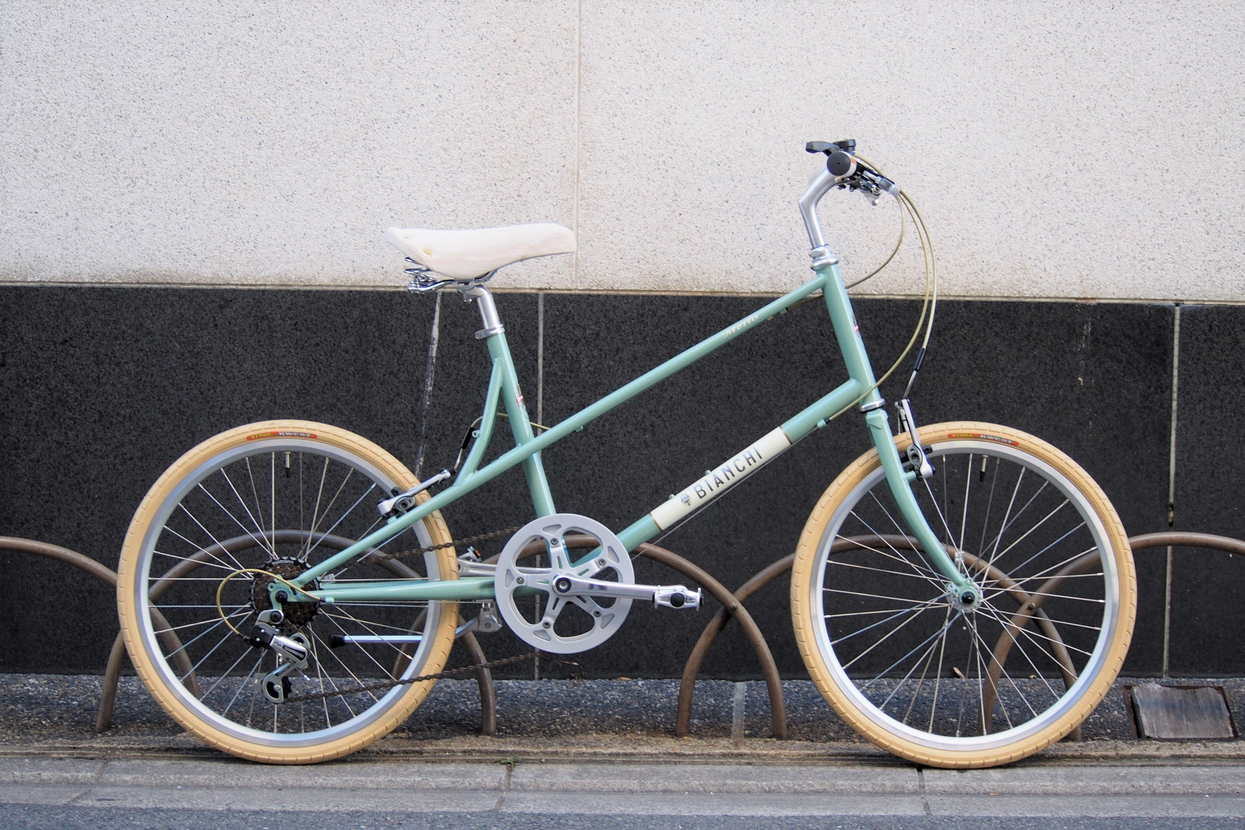 BLOG 【ラスト1台】スカートでも乗れる街乗りミニベロ～BIANCHI