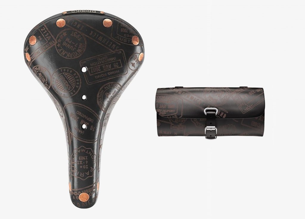 BLOG スタンプ柄の刻印は「自由に旅が出来る事への想い」【Brooks