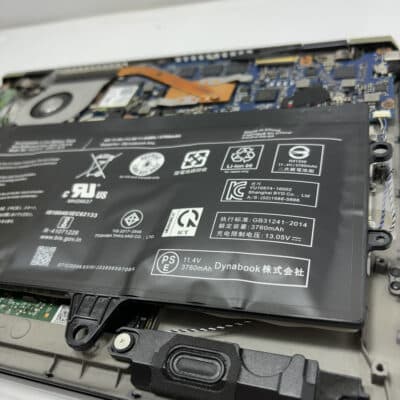 パソコン修理の持ち込みはPC堂へ！バッテリー膨張したパソコンの修理