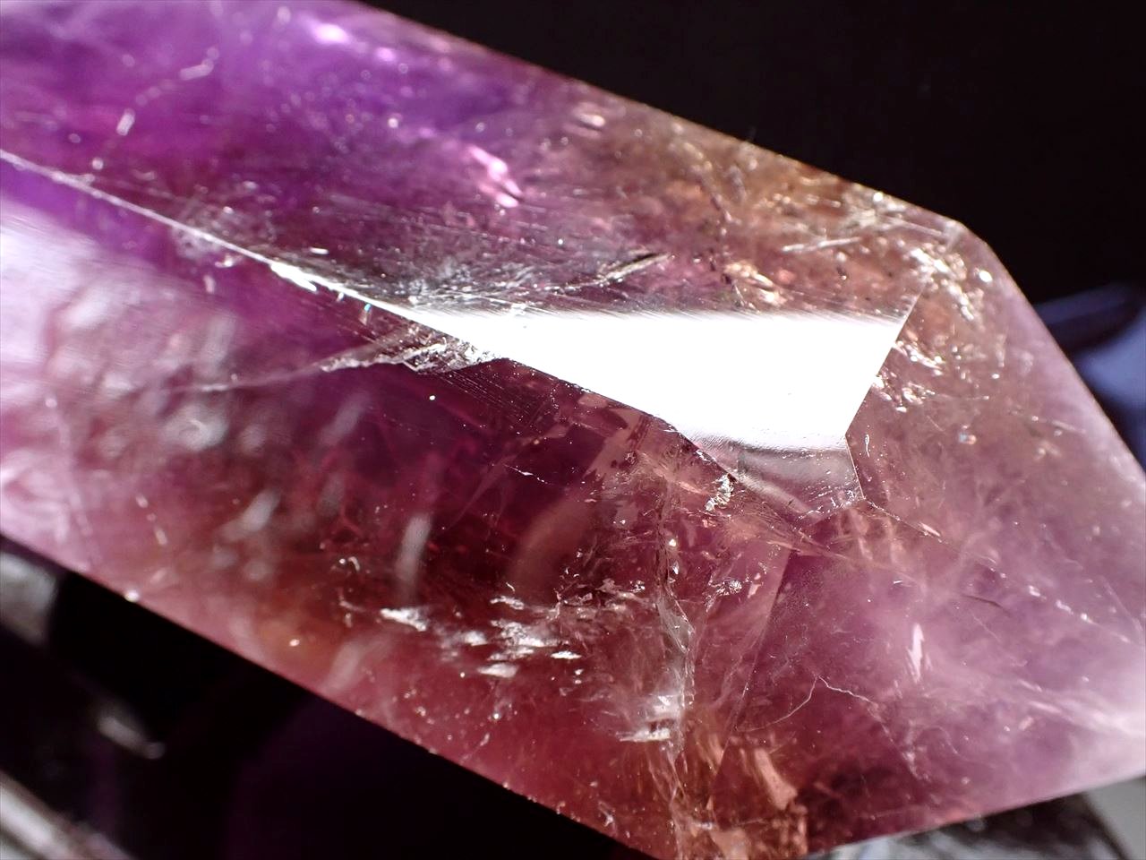 ◇独特の魅力を持つアメジスト◇希少なダブルポイント◇虹入りも