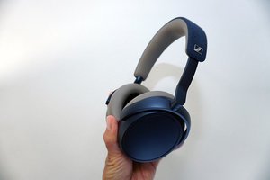 IFA＞ゼンハイザー「MOMENTUM 4 Wireless」に新色／Happy Plugsや