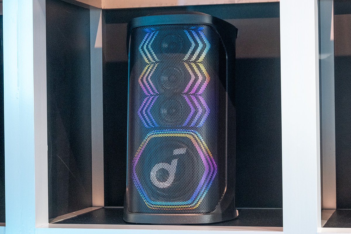 Anker、AI解析でボーカルをリアルタイム除去可能なパーティー