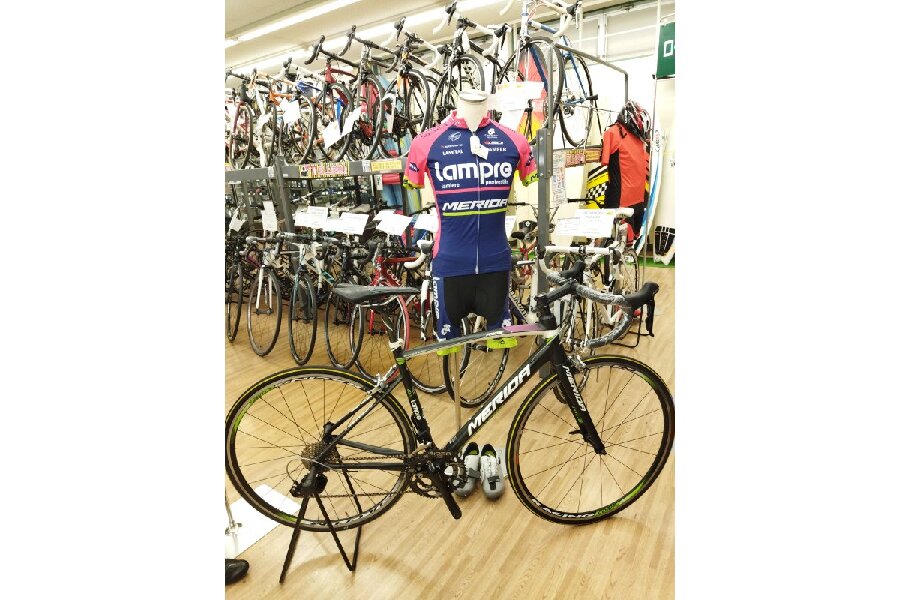 お手頃・お手軽なロードバイク MERIDA RIDE400 Lampre 2015のご紹介